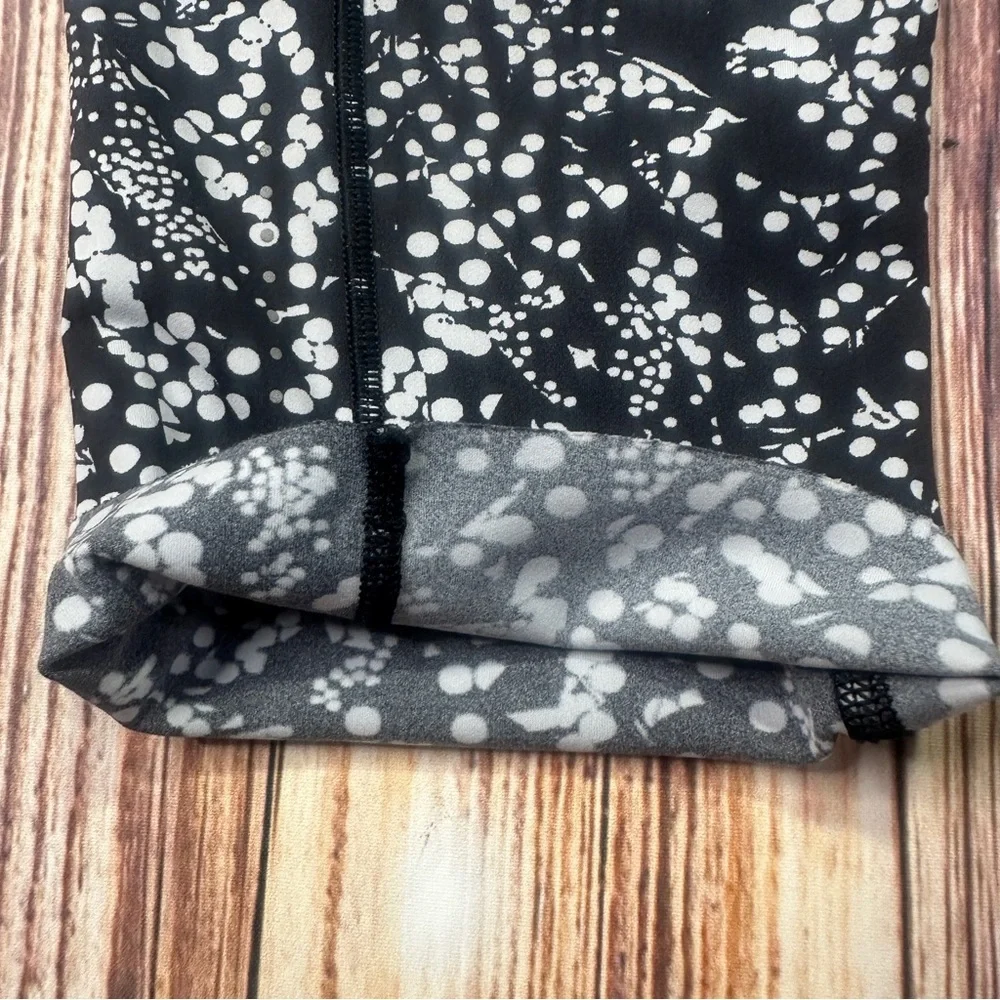 Lululemon Women’s Crop Leggins Size 4
